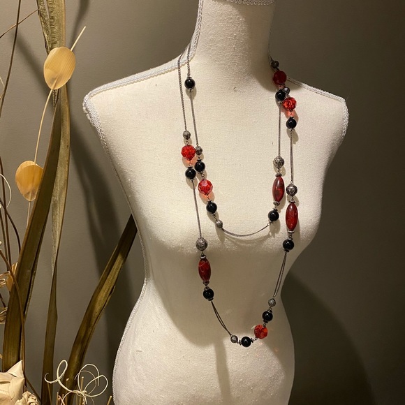 Set of Layering Necklaces - Picture 6 of 9